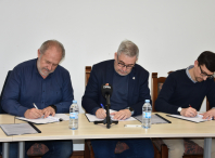 Os alcaldes de Ames, Padrón, Dodro, Rianxo, Boiro, A Pobra e Ribeira asinan un manifesto para solicitar a ampliación da zona libre de peaxes da área de Santiago ata Padrón