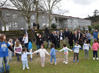 A comunidade educativa amesá reafírmase na activación do Modo Galego cantando e bailando