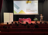 Bertamiráns acolleu hoxe a charla informativa sobre o novo Regulamento de Estranxeiría na que participaron preto de 60 persoas  