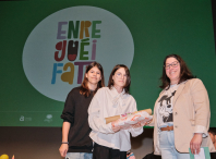 A improvisación oral en verso encheu o Auditorio de Galicia nunha gala na que se entregaron os premios do Enreguéifate 2025