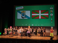 A improvisación oral en verso encheu o Auditorio de Galicia nunha gala na que se entregaron os premios do Enreguéifate 2025