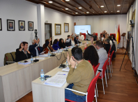 O Pleno aproba a adxudicación do novo contrato do servizo de axuda no fogar á empresa Atende Care SL por preto de tres millóns de euros