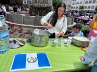 Éxito de participación no Encontro Intercultural coa degustación de preto de 30 receitas e diversas actuacións musicais Éxito de participación no Encontro Intercultural coa degustación de preto de 30 receitas e diversas actuacións musicais