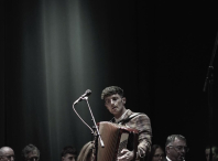 Cheo na Casa da Cultura de Bertamiráns para ver o concerto de Caxade e a Banda de Música de Brión Cheo na Casa da Cultura de Bertamiráns para ver o concerto de Caxade e a Banda de Música de Brión
