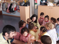 O alumnado da EIM A Madalena achégase aos oficios a través da visita de diversos profesionais O alumnado da EIM A Madalena achégase aos oficios a través da visita de diversos profesionais