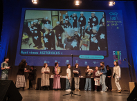 Versos doutro universo encheron o Auditorio do Pazo da Cultura de Pontevedra na gala de entrega de premios do Enreguéifate 2026 Versos doutro universo encheron o Auditorio do Pazo da Cultura de Pontevedra na gala de entrega de premios do Enreguéifate 2026