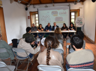 Preséntase o festival de música infantil, Modo Galego, actívao!, no que actuarán Uxía Lambona e a Banda Molona, A Gramola Gominola e As Maianas, para pechar a cuarta edición do programa