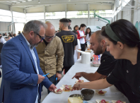 A II Semana Intercultural do IES do Milladoiro remata coa gala e gran xantar solidario