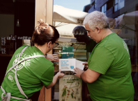 A Xuntanza de Empresarios e os hostaleiros amesáns presentan unha campaña de concienciación para fomentar o respecto ao descanso veciñal e responsable