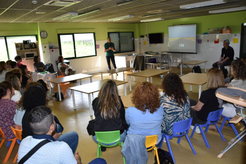 Imaxe das charlas impartidas por Manuel Núñez Singala no marco da programación de accións formativas do programa Modo galego, actívao!