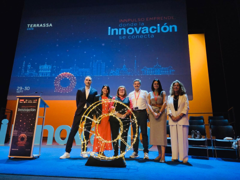 Binarial e o Concello de Ames revolucionan a comunicación municipal no “Innpulso Emprende 2026” cun sistema integral de Physical AI