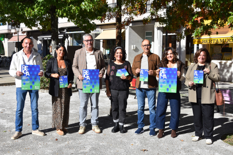 Ames presenta os Premios Lingua e Empresa para estimular o uso da lingua galega na actividade económica do concello