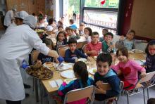 Aprobouse a suspensión dos servizos complementarios de educación e conciliación (Bos Días Cole, Tardes Divertidas, Comedores Escolares) Aprobouse a suspensión dos servizos complementarios de educación e conciliación (Bos Días Cole, Tardes Divertidas, Comedores Escolares)