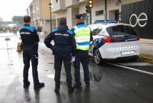 Imaxe de tres axentes da Policía Local de Ames Imaxe de tres axentes da Policía Local de Ames