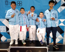 Imaxe grupal dos deportistas de kárate Dokkodo Imaxe grupal dos deportistas de kárate Dokkodo
