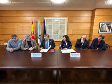 Acto de sinatura do convenio entre a Universidade da Coruña e a Asociación de concellos do Camiño Fisterra-Muxía