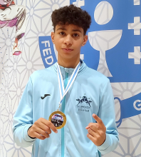 O karateka amesán Raúl Rodríguez consegue a medalla de ouro no Campionato Galego Cadete, Junior e Sub21 O karateka amesán Raúl Rodríguez consegue a medalla de ouro no Campionato Galego Cadete, Junior e Sub21