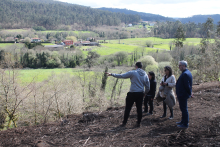Plántanse 180 árbores frondosas en Cruxeiras a través da sétima fase do plan municipal de prevención de incendios forestais Plántanse 180 árbores frondosas en Cruxeiras a través da sétima fase do plan municipal de prevención de incendios forestais